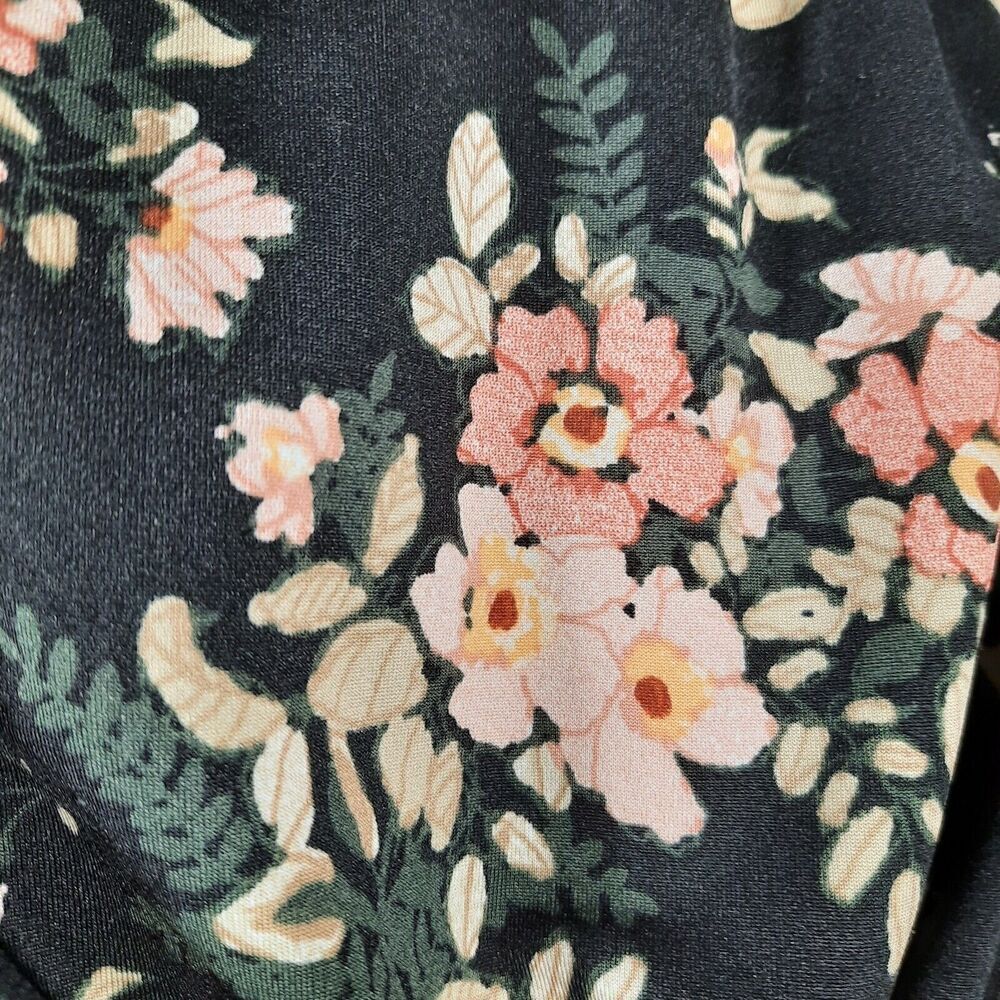 First Love On or Off Shoulder Floral Knit Peasant Top Size Medium / Large Ruffle - Picture 9 of 13